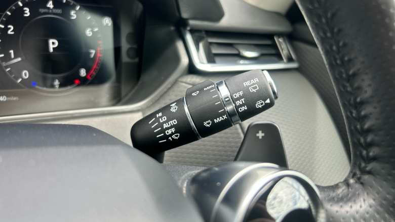 Land Rover Range Rover Velar 2.0 P250 SE 5dr Auto Petrol Estate